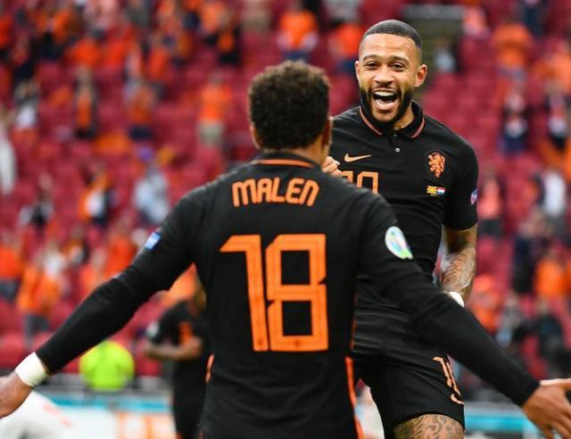 点球大战的 点球大战的